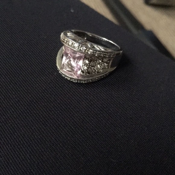 Pink stone sterling ring - Picture 2 of 8